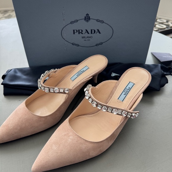 Prada Heels - Picture 1 of 7